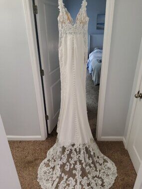 Azazie Wedding Dress Size 10 with Original Tag + Bridal Bag